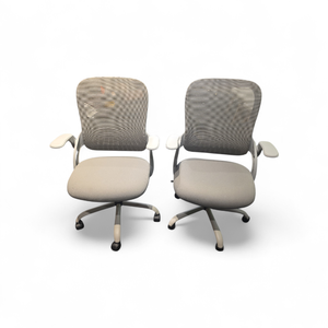 lot 64 image: 2 Mesh Back Adjustable Desk Chairs