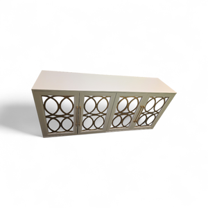 lot 72 image: White Modern Storage Cradenza