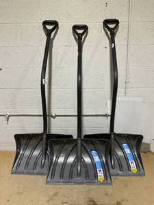 lot 200 image: LOT OF 3 Suncast 20 Combo Snow Shovel & Pusher
