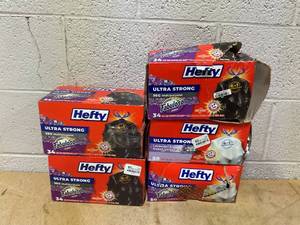 lot 404 image: LOT OF 5 Hefty Trash Bags