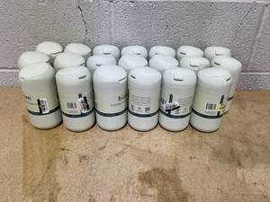 lot 432 image: LOT OF 20 Biom Mini Refillable Wipe Dispensers