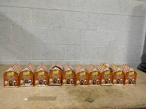 lot 303 image: LOT OF 10 Scrub Daddy Holiday 3 Pack Scrubbers