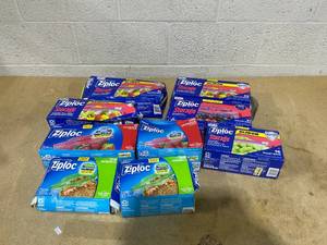 lot 313 image: LOT OF 9 Ziploc Bags