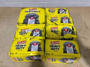 lot 336 image: LOT OF 7 Glad Trash Bags