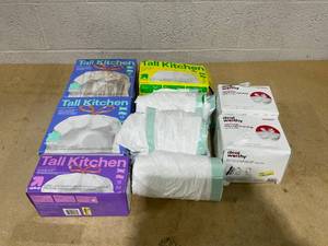 lot 339 image: LOT OF 9 up&up, Dealworthy Trash Bags