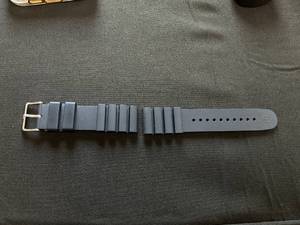 lot 341 image: Victorinox Swiss Army Rubber Strap D3