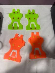 lot 2224 image: Silicone Ice Cleats (4-Pack)