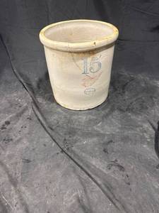 lot 2230 image: Vintage Red Wing Stoneware Crock