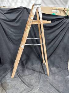 lot 2249 image: Wooden 6-Foot Step Ladder