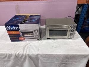 lot 2251 image: Oster 6-Slice Convection Oven
