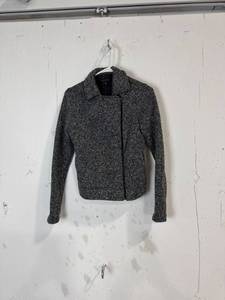 lot 2285 image: Banana Republic Knit Jacket XS