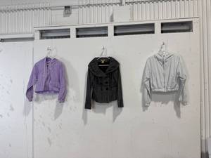 lot 2289 image: Lot of 3 Womens Jackets