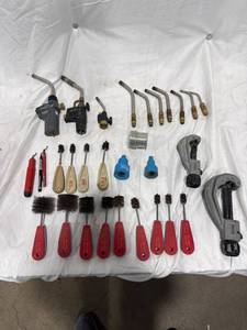 lot 2335 image: Plumbing Tool Lot