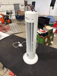 lot 2345 image: White Tower Fan