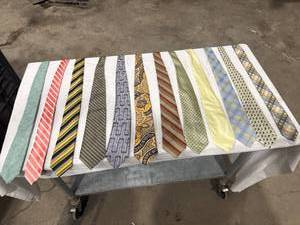 lot 2358 image: Lot of 12 Mens Neckties