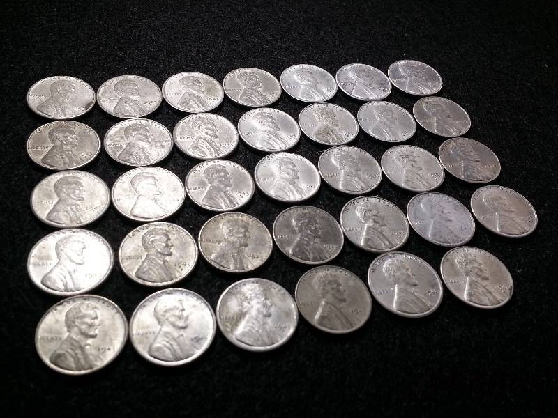 Lot of (34) 1943 Steel Wheat Cents