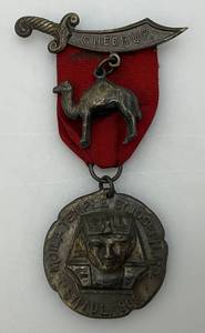 lot 160 image: 1908 Collectible US Shriners Medal And Ribbon