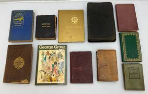 lot 184 image: Misc. Vintage Books