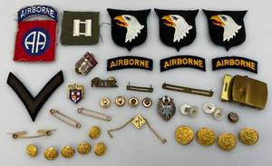lot 225 image: Misc. Vintage Military Patches