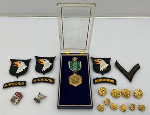 lot 226 image: Misc. Vintage Military Patches