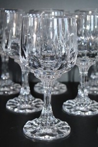 lot 4 image: Villeroy & Boch Arabelle Crystal Wine Stems