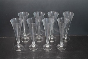 lot 10 image: Rona Minners Fizz Champagne Flutes