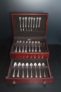 lot 2 image: Reed & Barton 18th Century Sterling Silver Flatware Set