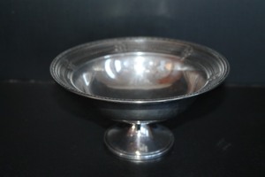 lot 23 image: Sterling Silver Compote