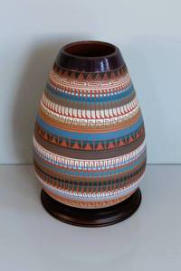 lot 30 image: Cynthia Bahi Navajo Pottery Vase