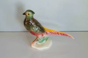 lot 34 image: Brad Keeler California Pottery Pheasant Figurine
