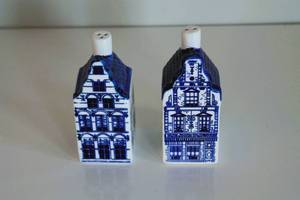 lot 38 image: Delft Salt Pepper