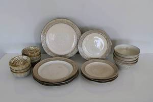 lot 63 image: Pier 1 Midori Dinnerware & Zonesum Bowls