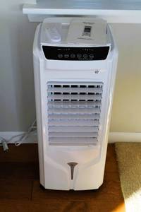 lot 77 image: Air Cooler Unit