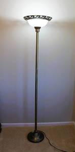 lot 85 image: Floor Lamp