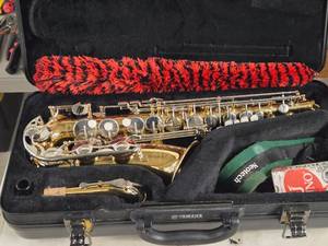 Yamaha Advantage Alto Saxophone YAS-200ADII with Case, Strap and Cleaning Equipment