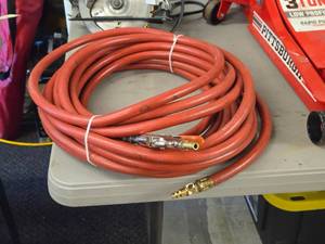 100 Air Hose with Nozzle