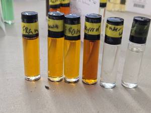 Lot of (5) Roll-On Perfumes - Fran (x3), Myrrh (x1), Amber White (x2)