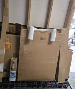 lot 94 image: Resellers Half pallet of Amazon mystery items for sale.