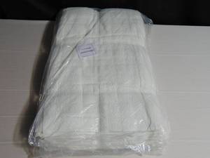 lot 48 image: 12 Pack BOKSER HOME BH70109 White Bath Towel 25 X 54