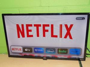 lot 14 image: onn 32 Class 720P HD Roku Smart Television