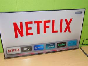 lot 18 image: Hisense 40-Inch Class H4 Series LED Roku Smart TV with Alexa Compatibility 40h4030f