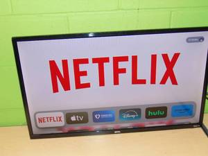 lot 46 image: onn 32 Class 720P HD Roku Smart Television