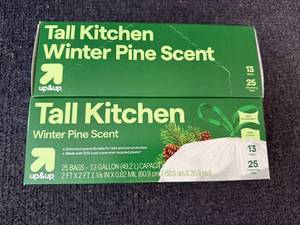 lot 10 image: 2 X 25Ct Packs Of Tall Kitchen Garbage Bags