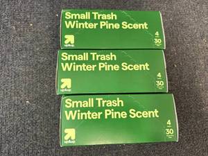 lot 15 image: 3 X 30Ct Packs Of Small Kitchen Garbage Bags