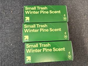 lot 18 image: 3 X 30Ct Packs Of Small Kitchen Garbage Bags