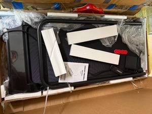 lot 19 image: V300 Compact Treadmill