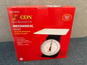 lot 45 image: Cdn Mechanical Scale - 132Lb Capacity