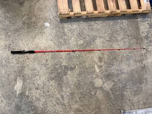 lot 80 image: Shakespeare Durango 56 Fishing Rod