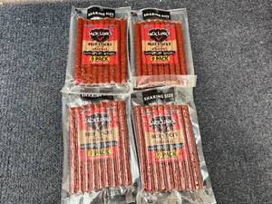 lot 169 image: 4 X 9Ct Packs Of Jack Links Beef Sticks