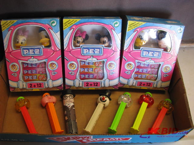 lot 22 image: pez collectibles